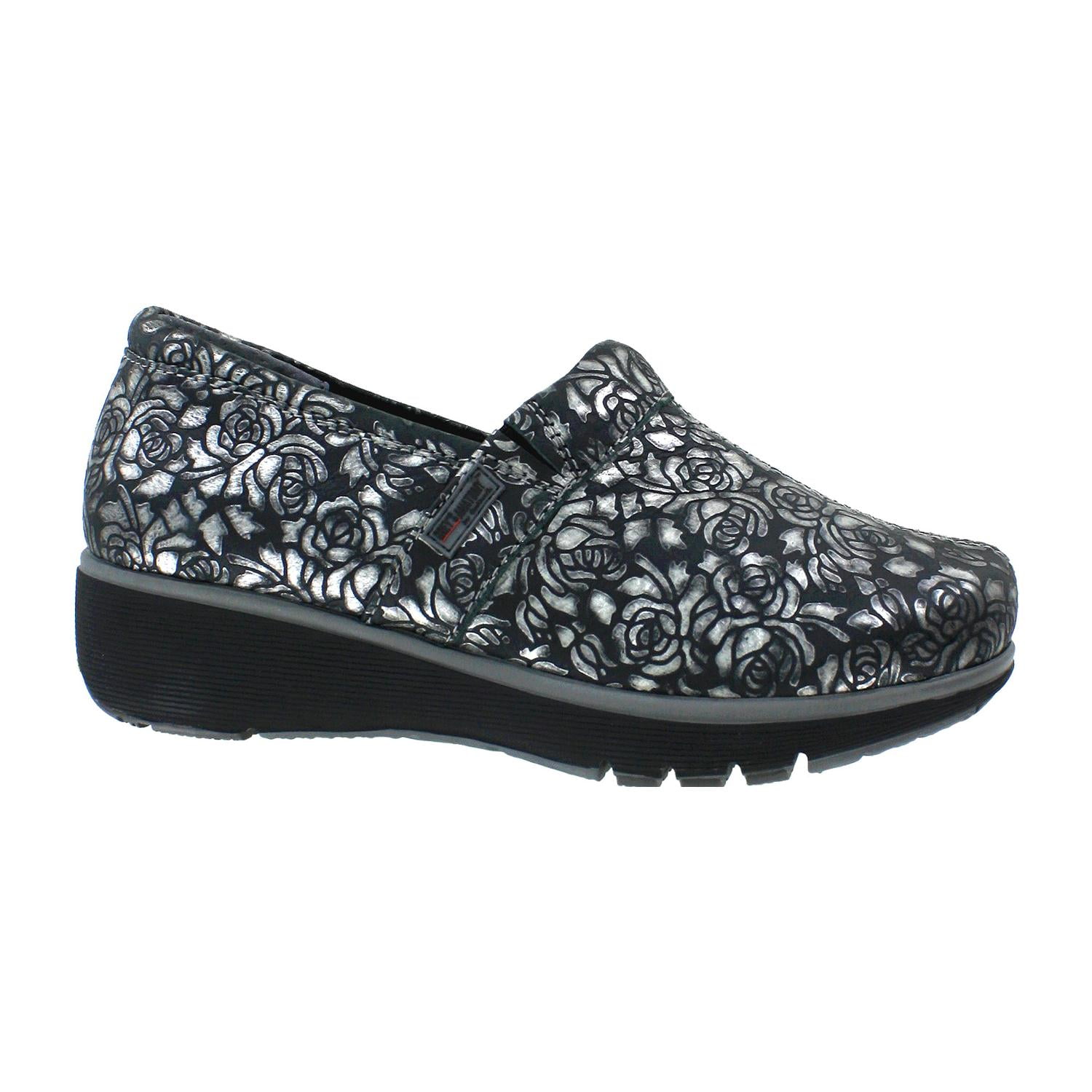 softwalk meredith nurse shoe for standing all day