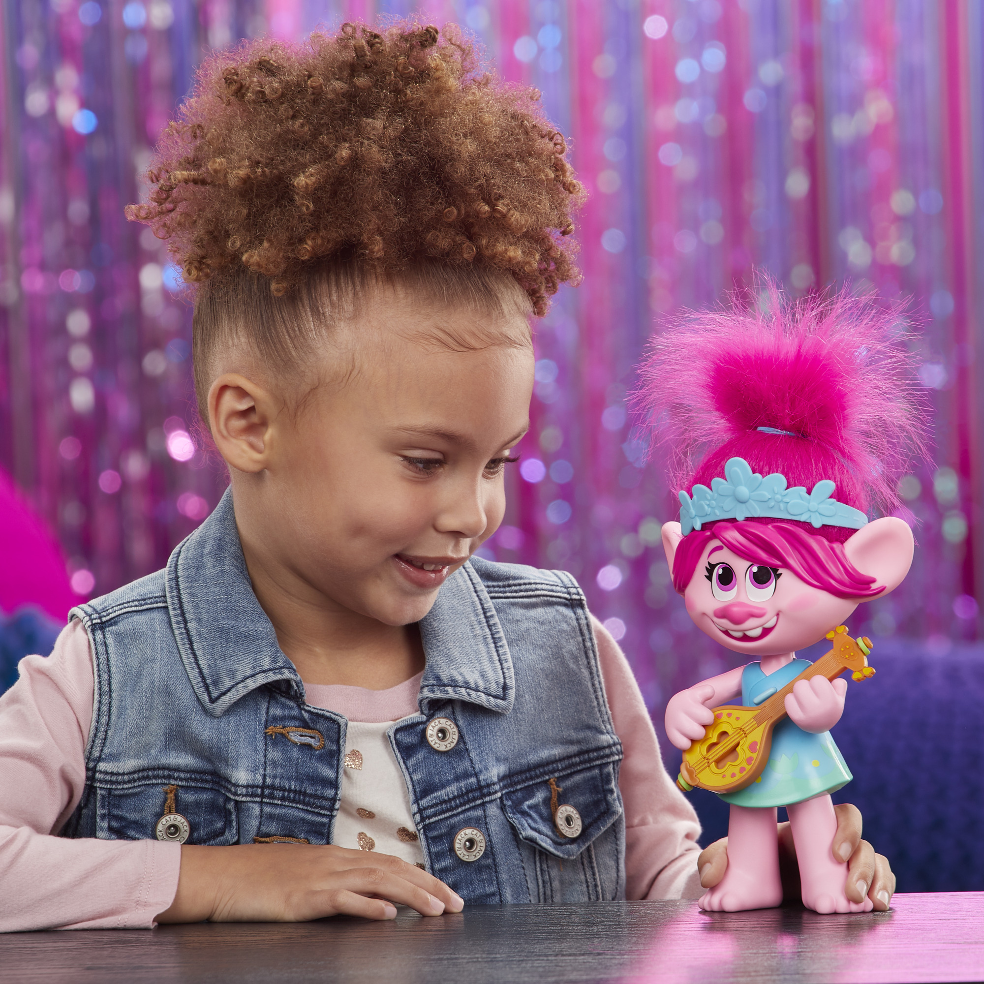 Dreamworks Trolls World Tour Pop-to-Rock Poppy, for Kids Ages 4 and up - image 5 of 8