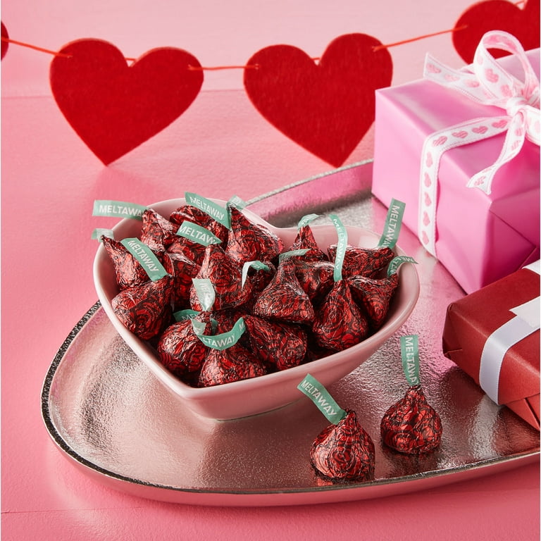  Valentines Day Gift Basket Set, 9 Inch (White Or Red) Teddy  Bear Plush Hershey's Kisses Milk Chocolate, Elmer Heart Shaped Chocolate, Artificial Glitter Heart Shaped Rose Flower