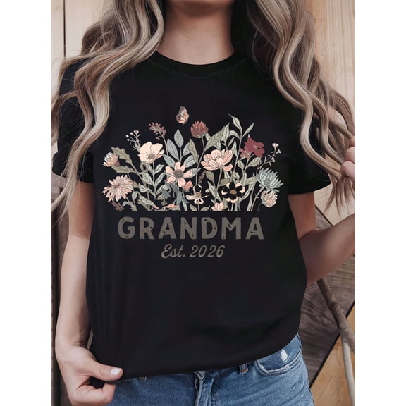 Retro Floral Grandma Est 2026 T-Shirt Vintage Wildflower Aesthetic Grandmother Gift Women's Short Sleeve Tee