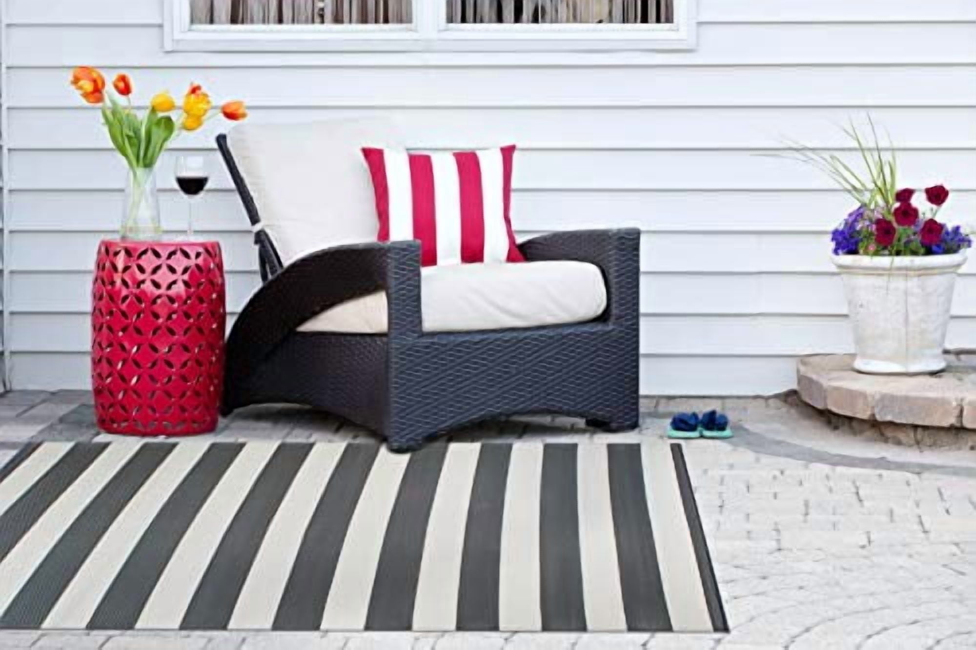 DII Gray/White Stripe Outdoor Rug