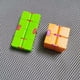 thumbnail image 4 of Mini Infinity Cube Alivio del estrés Flexibilidad de los dedos Voltear fácilmente Infinity Cube Fidget Toy para relajarse, 4 of 5