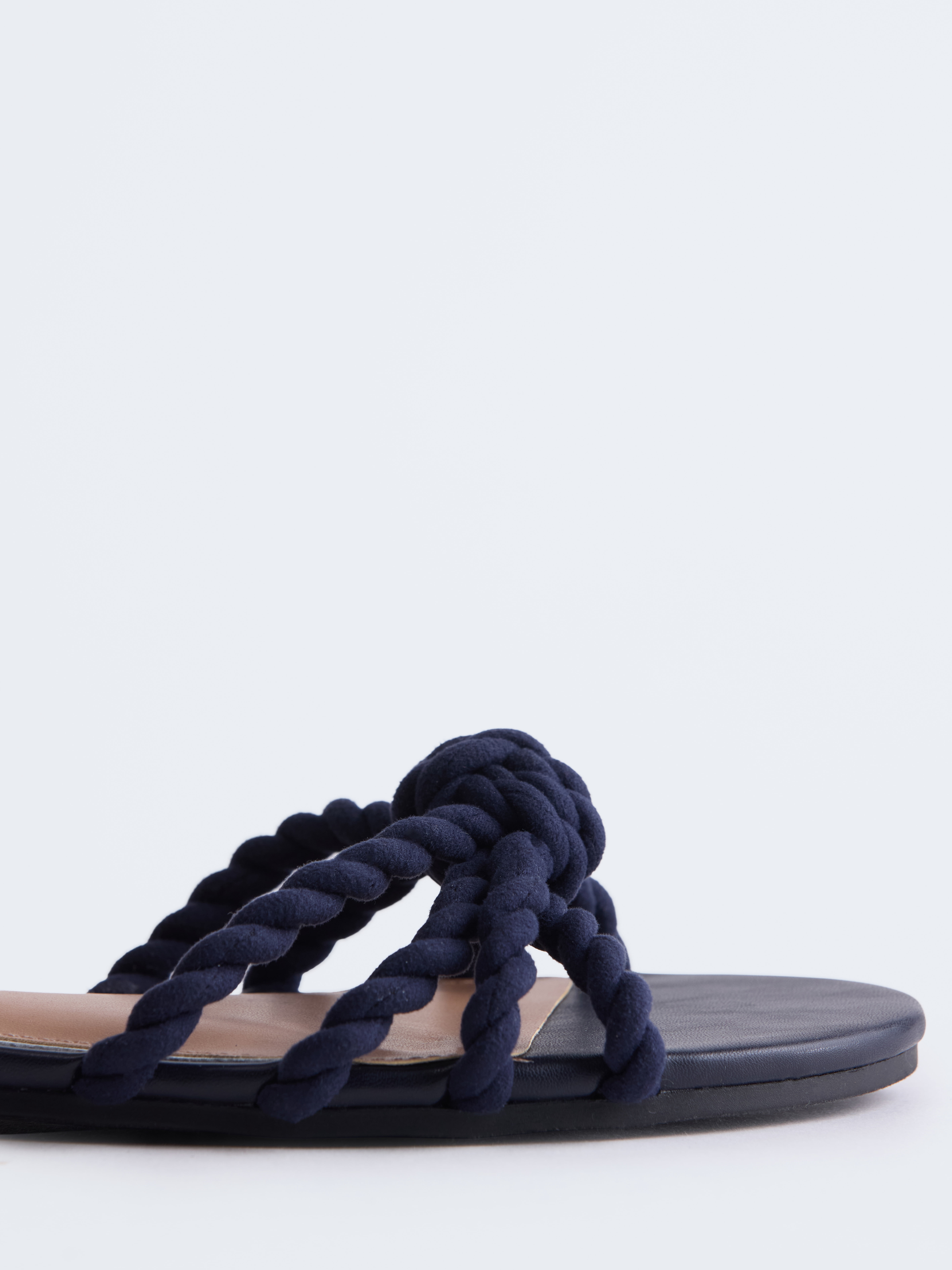 Free Assembly Women's Knot Flat Sandals