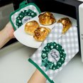 thumbnail image 4 of Manoplas y almohadillas aislantes de Papá Noel Juego de aislamiento para cocina y repostería Manoplas aislantes de franela para horno Almohadillas aislantes Adornos para árbol de Navidad con cord, 4 of 6