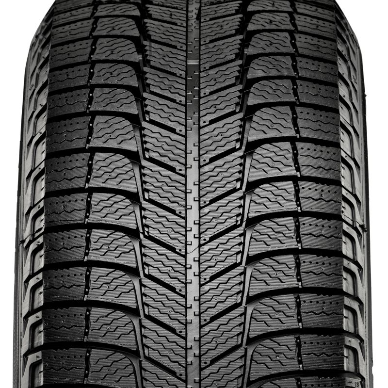 Michelin X-Ice Xi3 Winter 215/65R16 102T XL Passenger Tire