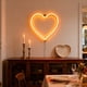 thumbnail image 4 of Luces de neón LED con forma de corazón para San Valentín | Lámpara colgante decorativa con alimentación USB para dormitorio, fiesta y fondo de fotos | Decoración rosa y blanca, 4 of 6