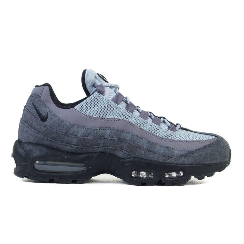 NIKE AIR MAX 95 ESSENTIAL（size:26.5） Nike Air Max 95 Men's Shoe. Nike CA