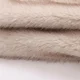 thumbnail image 4 of Chaqueta de piel sintética recortada Gardient de marca de lujo de la Semana de la moda callejera icónica para mujer invierno 2024 chaqueta de piel corta esponjosa para chicas frescas y calientes, 4 of 4