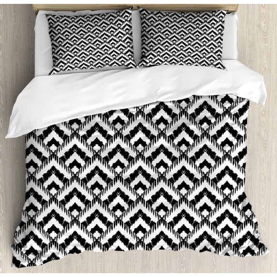 Black and White Duvet Cover Set King Size, Hand Drawn Herringbone Lines Pattern Monochrome Geometric Arrangement, Decorative 3 Piece Bedding Set with 2 Pillow Shams, Black White, by Ambesonne