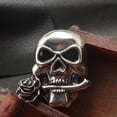thumbnail image 4 of Broche Pin de Calavera Gótico de Halloween Salvador, 4 of 7