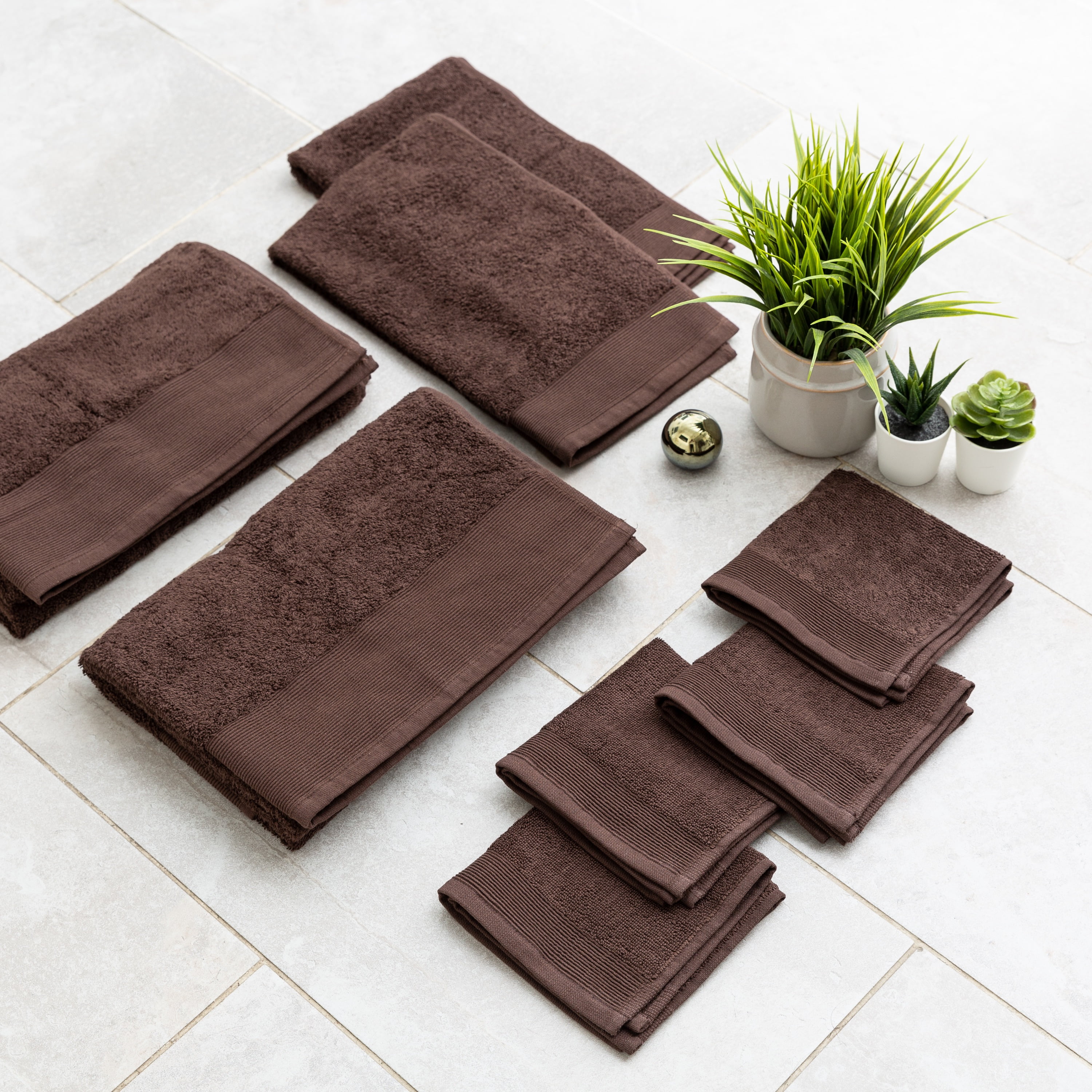 Fabstyles 8 Pieces Solid 600 GSM Cotton Bath Towels, 27" x 52", Chocolate