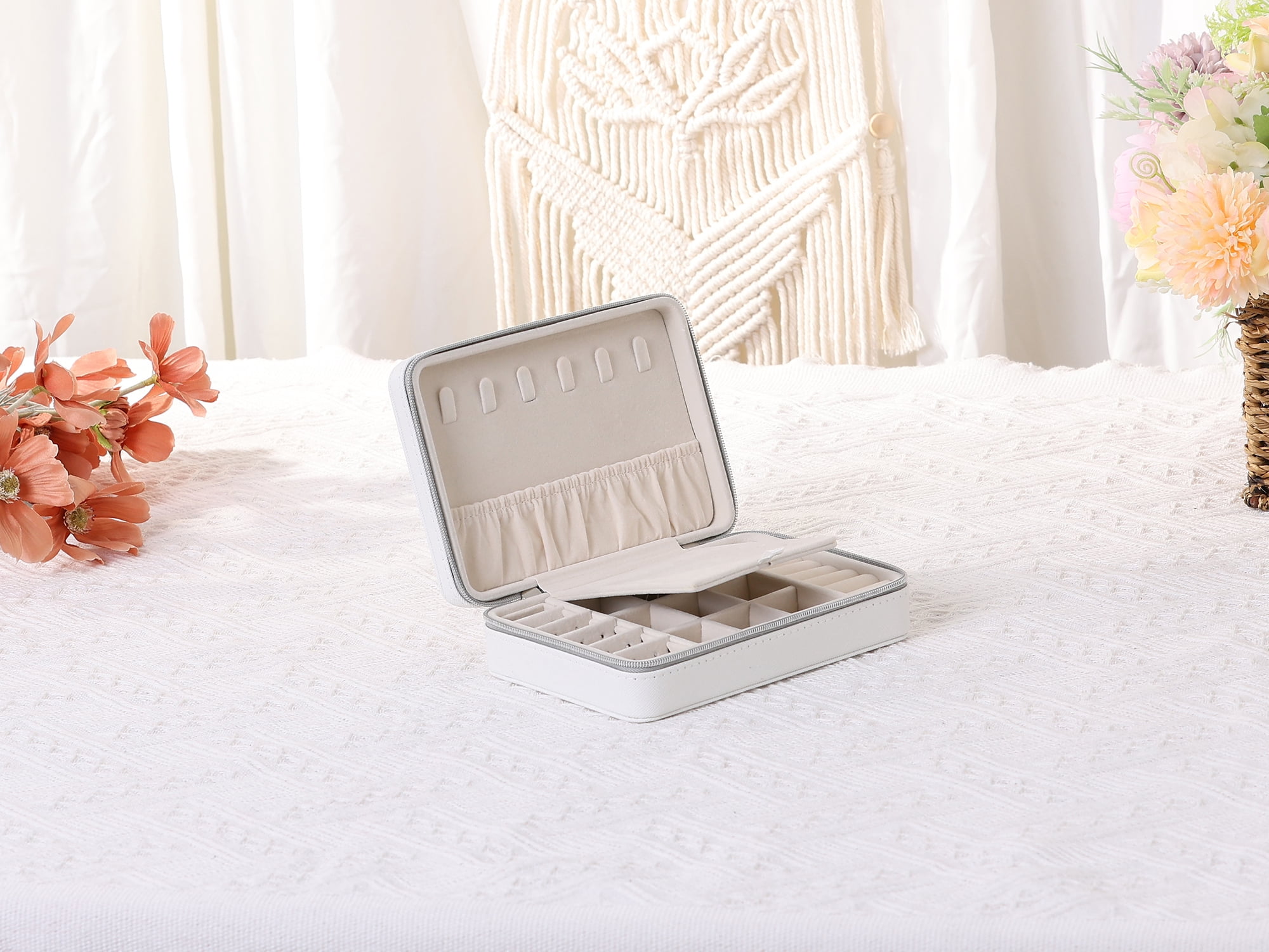 Unique Bargains Travel Jewelry Box Portable PU Leather Jewelry Organizer Case Storage White