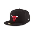 thumbnail image 2 of New Era NBA Chicago Bulls 59FIFTY Fitted Cap - Black, 2 of 3