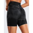 thumbnail image 2 of Shorts CRZ YOGA ButterLuxe tiro alto 15 cm negro tie dye, 2 of 4