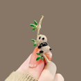 thumbnail image 3 of Broche icónico de panda transparente, 3 of 3