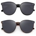 thumbnail image 1 of KALIYADI Gafas de sol clásicas para mujer, estilo retro, de gran tamaño, protección UV, 1 of 4