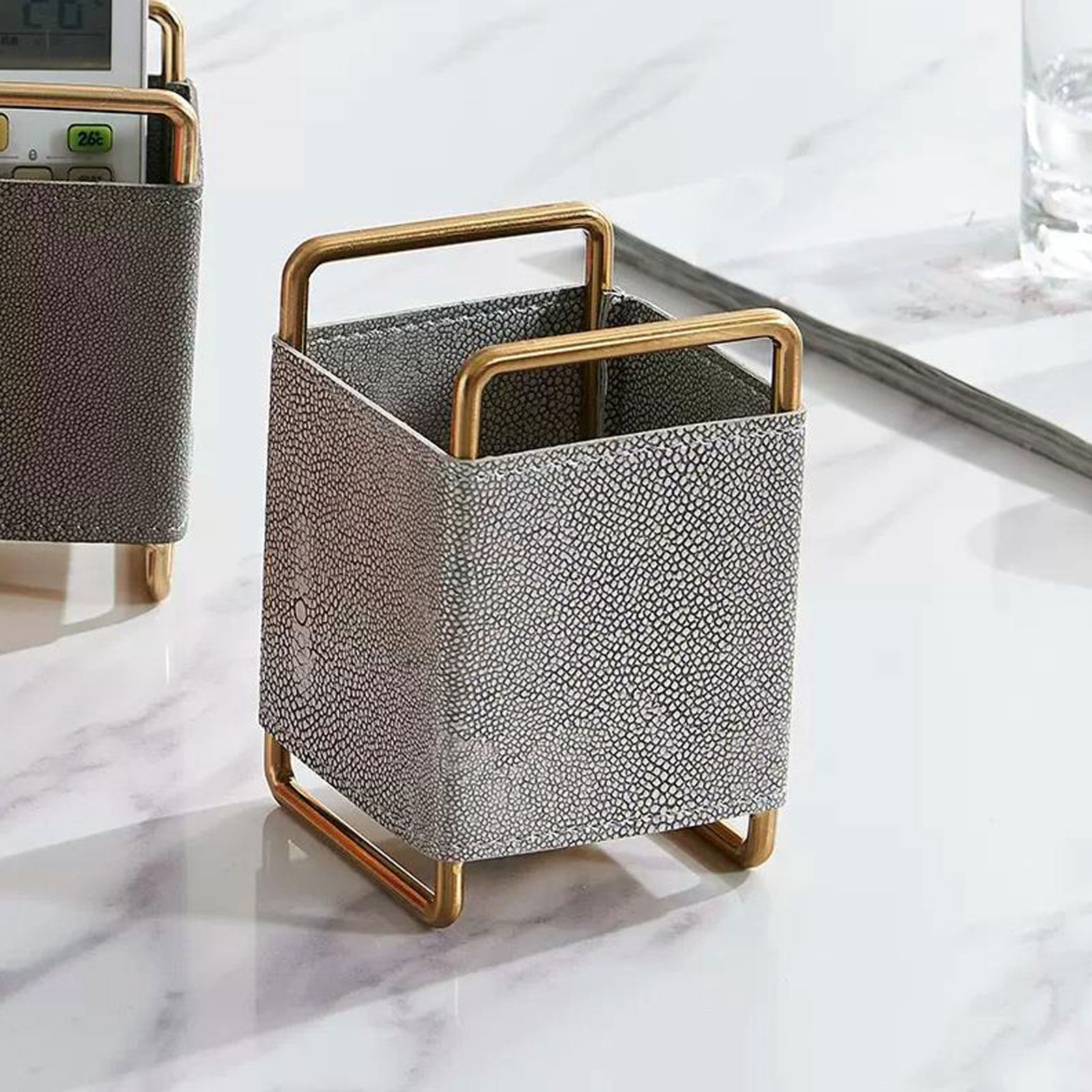 Modern Leather Desk Organizer Remotes Caddy Tabletop Desktop Office Supplies Desk Accessories Holder, Remote Control Storage Box, Pen Holder Desktop Decoration