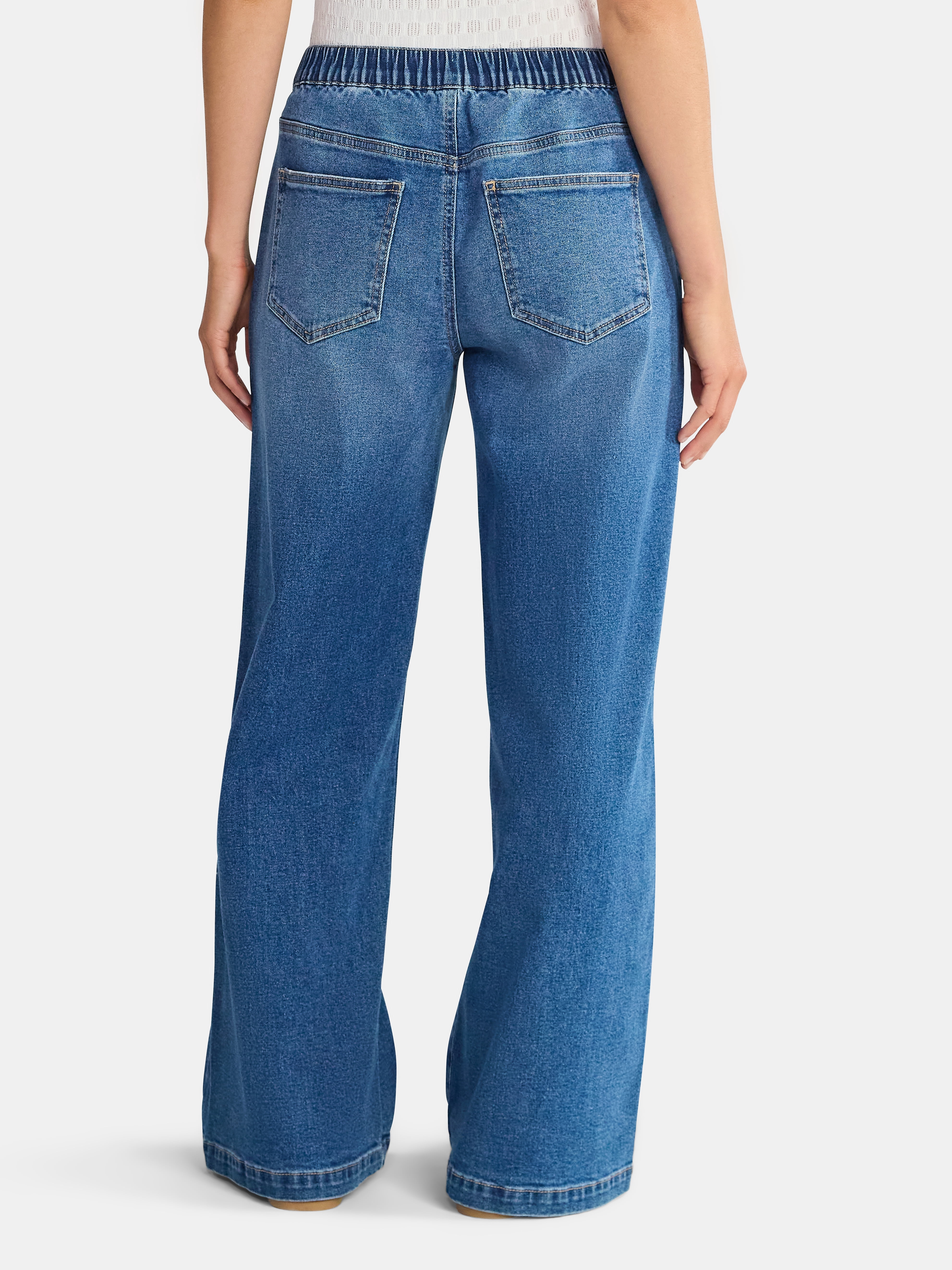 Madden NYC Women's Stacked Waist Relaxed Jean, 31" Inseam, Sizes XXS-XXL