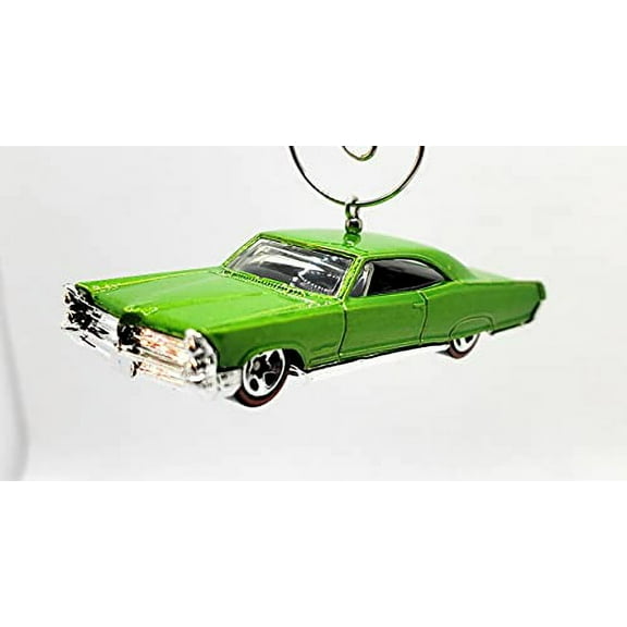 Christmas Ornament for 1965 Pontiac Bonneville Green
