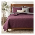 thumbnail image 1 of Edredón Ligero Real Textil + 2 Fundas de Almohada, Juego de Colcha Queen Size, Color Vino, 1 of 7