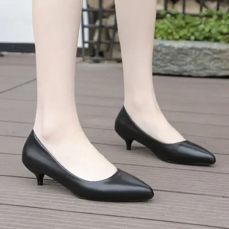 

New Comfortable Genuine Leather Women Black White Wedding Shoes Bride Low Med Thin High Heels Office Work Pumps For Woman black 3cm 36