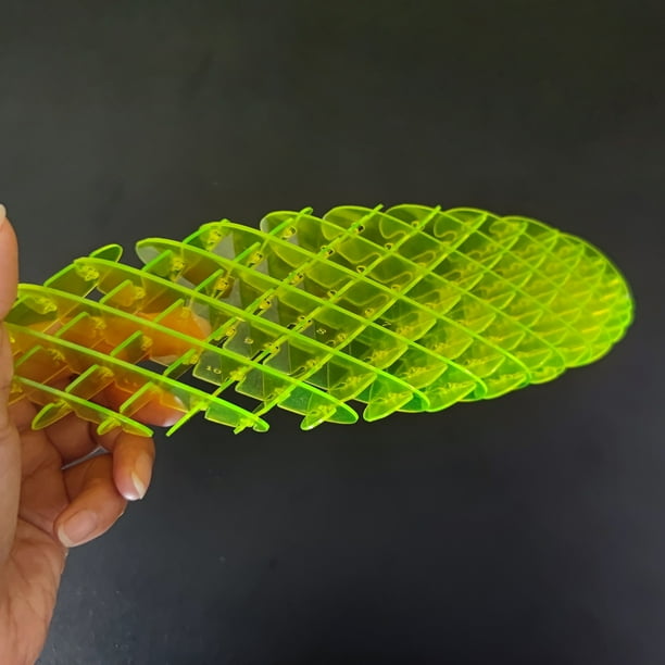 Green worm toy deals