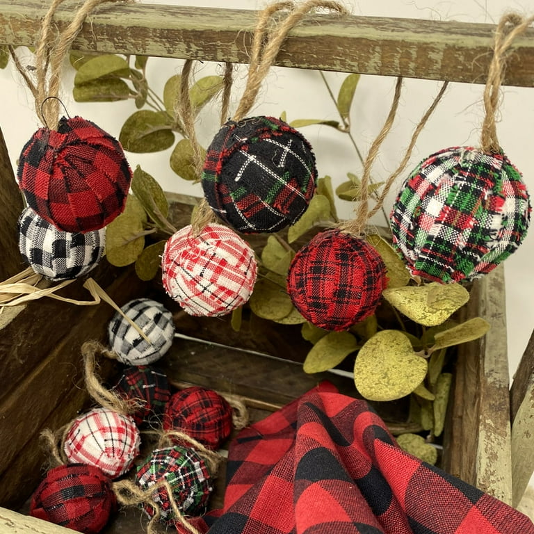 Plaid christmas balls outlet