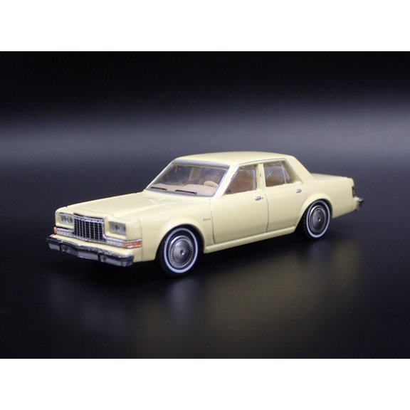 Open Box 1981 81 DODGE DIPLOMAT 4 FOUR DOOR YELLOW 1:64 SCALE DIORAMA DIECAST MODEL CAR
