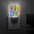 thumbnail image 4 of Fiesta de Palabras Luz nocturna LED con sensor de anochecer a amanecer para dormitorio, baño, pasillo, escaleras - Lámpara LED nocturna de enchufe, 0.5W - 1 pieza, 4 of 6