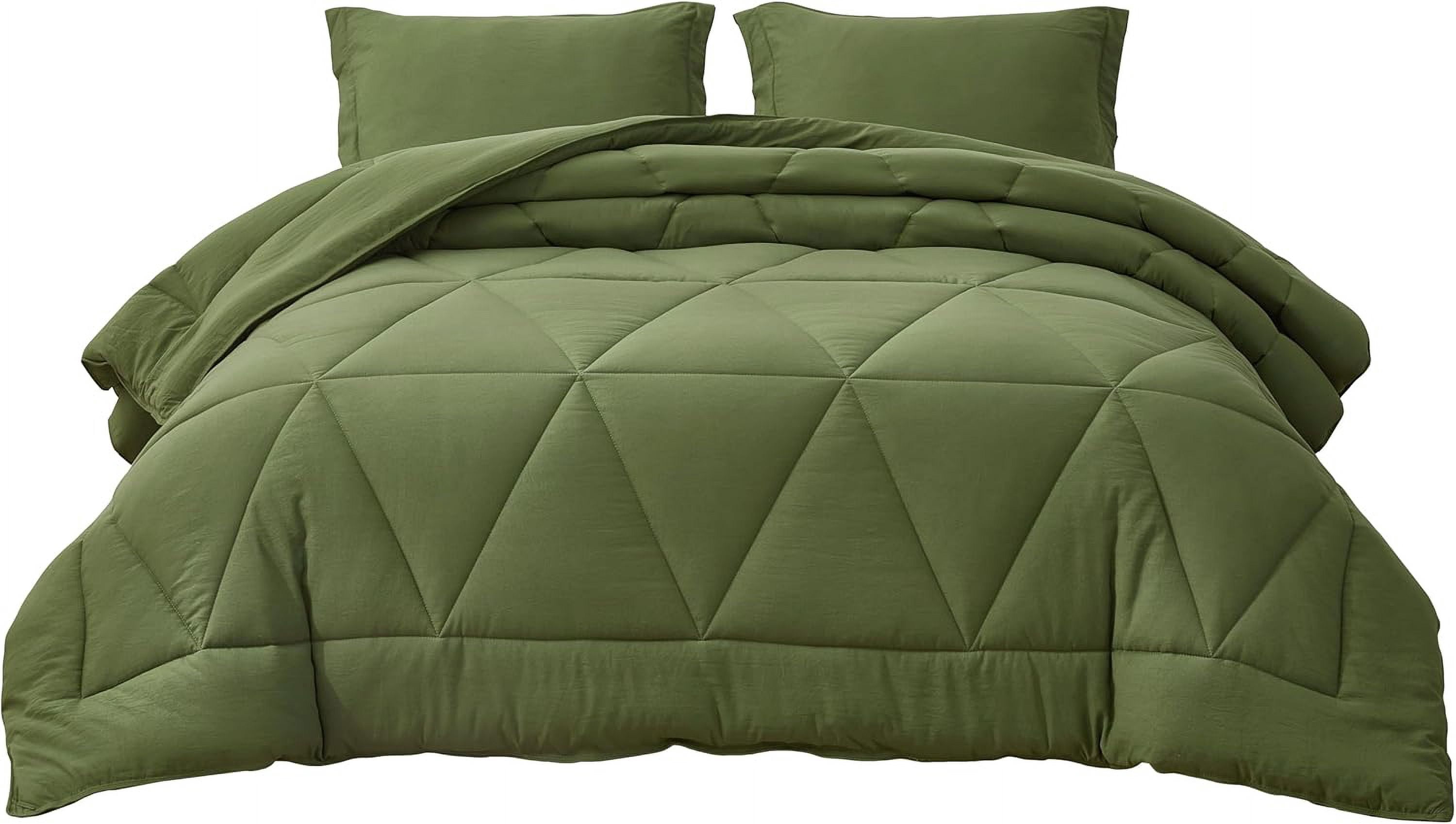 Chezmoi Collection Rory Olive Green Comforter Set Oversized Queen Size 3-Piece Fluffy Soft Lightweight Bedding Triangle Quilted Stone-Washed Microfiber Comforter Set for All Season