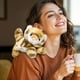 thumbnail image 4 of pstuiky Muñecos de peluche magnéticos para el hombro, adorables animales de peluche que se adhieren a tu hombro. Juguete compañero ideal para niños y adultos., 4 of 7