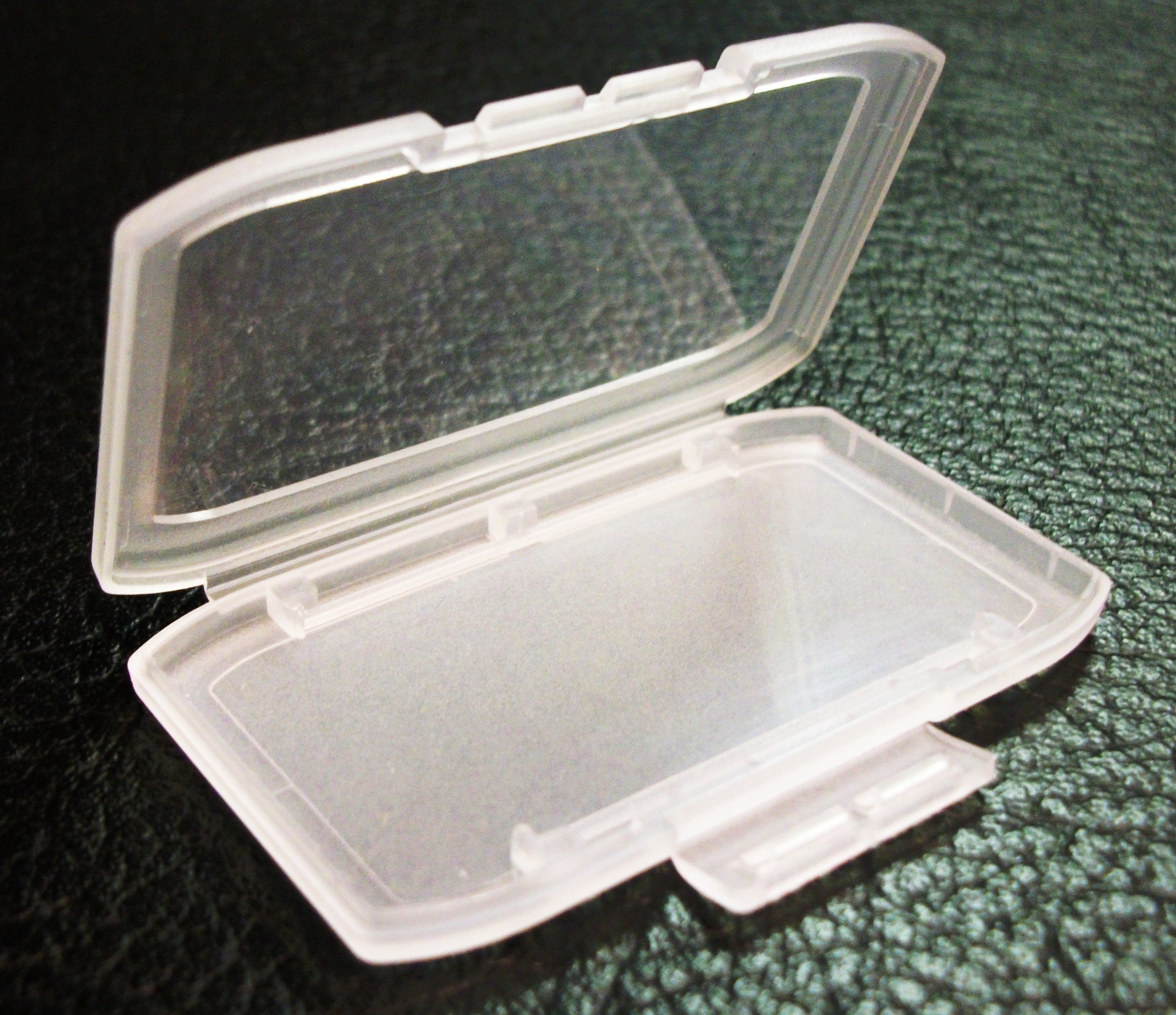 Plastic Secure Digital Card Case & Holder for SD MS Pro Duo Sony Memory