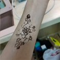 thumbnail image 4 of FOCUSNORM Autocollant de Tatouage Temporaire en Papier Floral Motif Réaliste Imperméable Résistant à la Sueur Autocollant Mode, 4 of 5