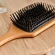 thumbnail image 5 of Peine de madera para peluquería con cojín de aire, peine para rizar el cabello, peine para el cuero cabelludo, peine de madera maciza para masajes, peine cuadrado para pan con letras, 5 of 5