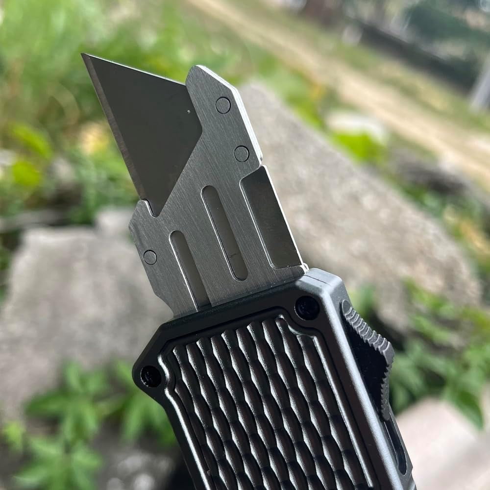 ABCISI Retractable Box Cutters Utility Knife, Replaceable Blade Pocket Knife With Clip, With 5pcs Spare Blades, Lightweight Aluminum Handle for Outdoor And Indoor EDc, Camping & Survival