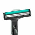 thumbnail image 4 of Gillette Vector Plus Refillable Adjustable Razor, 4 of 6