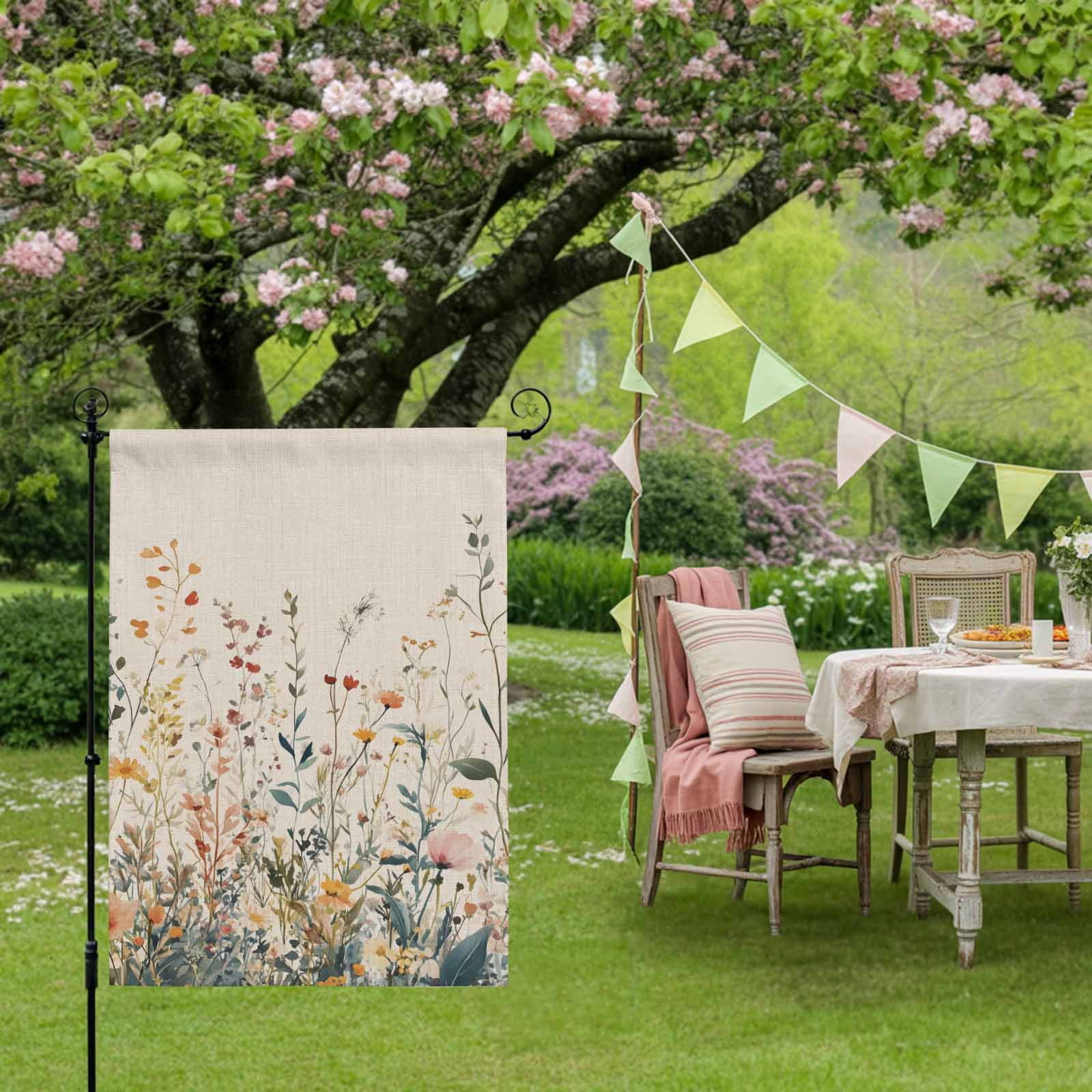 Vintage Flowers House Flags For Outdoor, Flowers Wildflowers Watercolor Small Double Side Yard Flags Weather Proof House Decor for Lawn Outside Holiday 28 x 40 Inches
