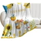 thumbnail image 2 of Manta de abeja personalizada con nombre, 50 x 60 pulgadas, bonita manta para mujeres y niñas, mantas de felpa suaves y coloridas para cama, sofá y sillón, 2 of 8