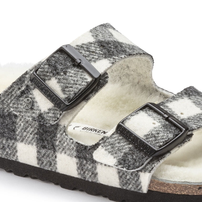 BIRKENSTOCK Arizona Rivet Sandals