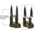thumbnail image 2 of Estatua de las Torres Gemelas Petronas, decoración del escritorio del hogar, escultura de estatua de edificio de cobre puro para decoración del hogar (torres gemelas), 2 of 5