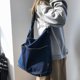 thumbnail image 2 of Bolso de hombro de mezclilla Bolso de mano para mujer Bolso de lona informal Bolso de mensajero vintage Cartera de gran capacidad Azul marino, 2 of 5