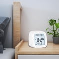 thumbnail image 1 of Pequeño reloj despertador digital Reloj de noche Pantalla LCD compacta Modo de repetición de 12 horas/24 horas para mesa de dormitorio y viajes con Blanco BLESIY Reloj despertador digital, 1 of 8