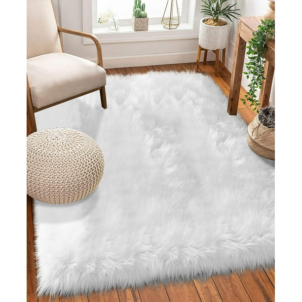 Latepis Rug 3x4, Faux Fur Sheepskin Rug for Living Room, Fluffy