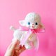 thumbnail image 5 of Peluche de cordero clásico, adorable juguete de peluche de oveja, lazo Showa, oveja, niña, dulce corazón, decoración, regalo decorativo para cumpleaños de niña, 5 of 5