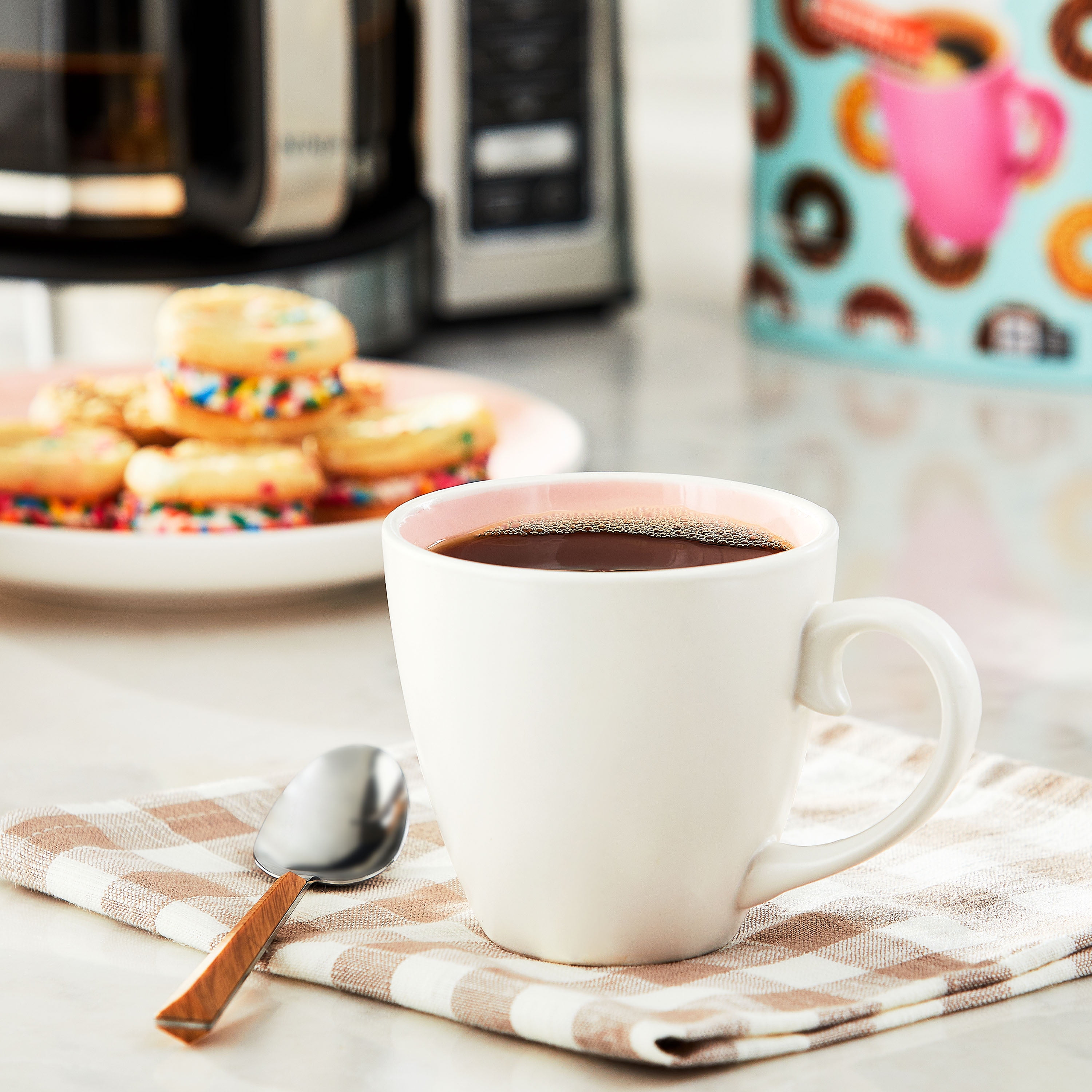 (6 pack) Great Value Donut Shop 100% Arabica Medium Ground Naturally Caffeinated Coffee, 25.9 oz