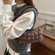 thumbnail image 3 of Bolso Hombro Acolchado Informal Ruchado en La Nube Plisada para Mujeres Grandes Capacidad Compra Liviana, 3 of 9
