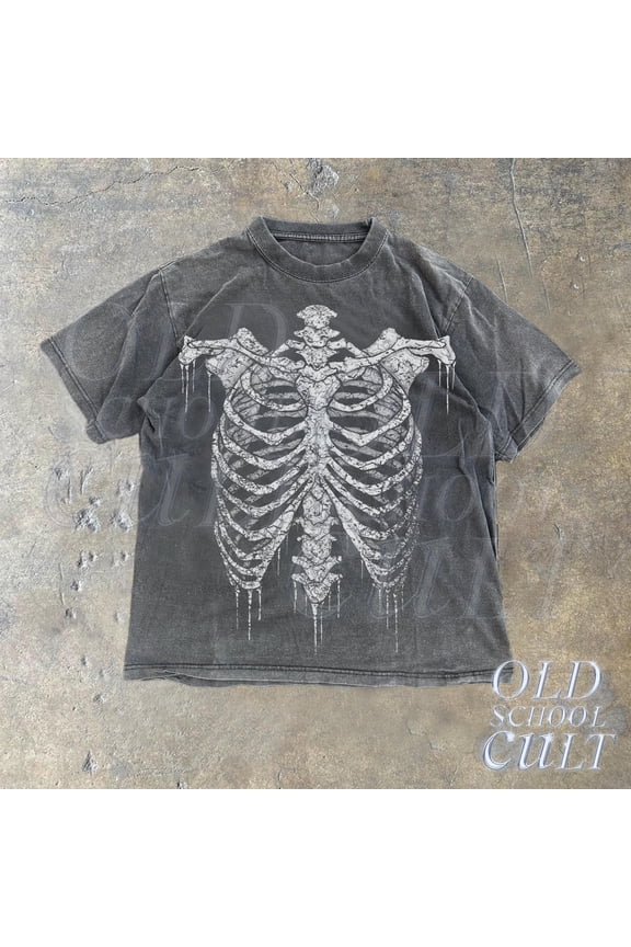 Skeleton Rib Graphic T-Shirt, Rib Cage Shirt, Retro Skeleton Gothic Tee, 90s Dark Art Horr