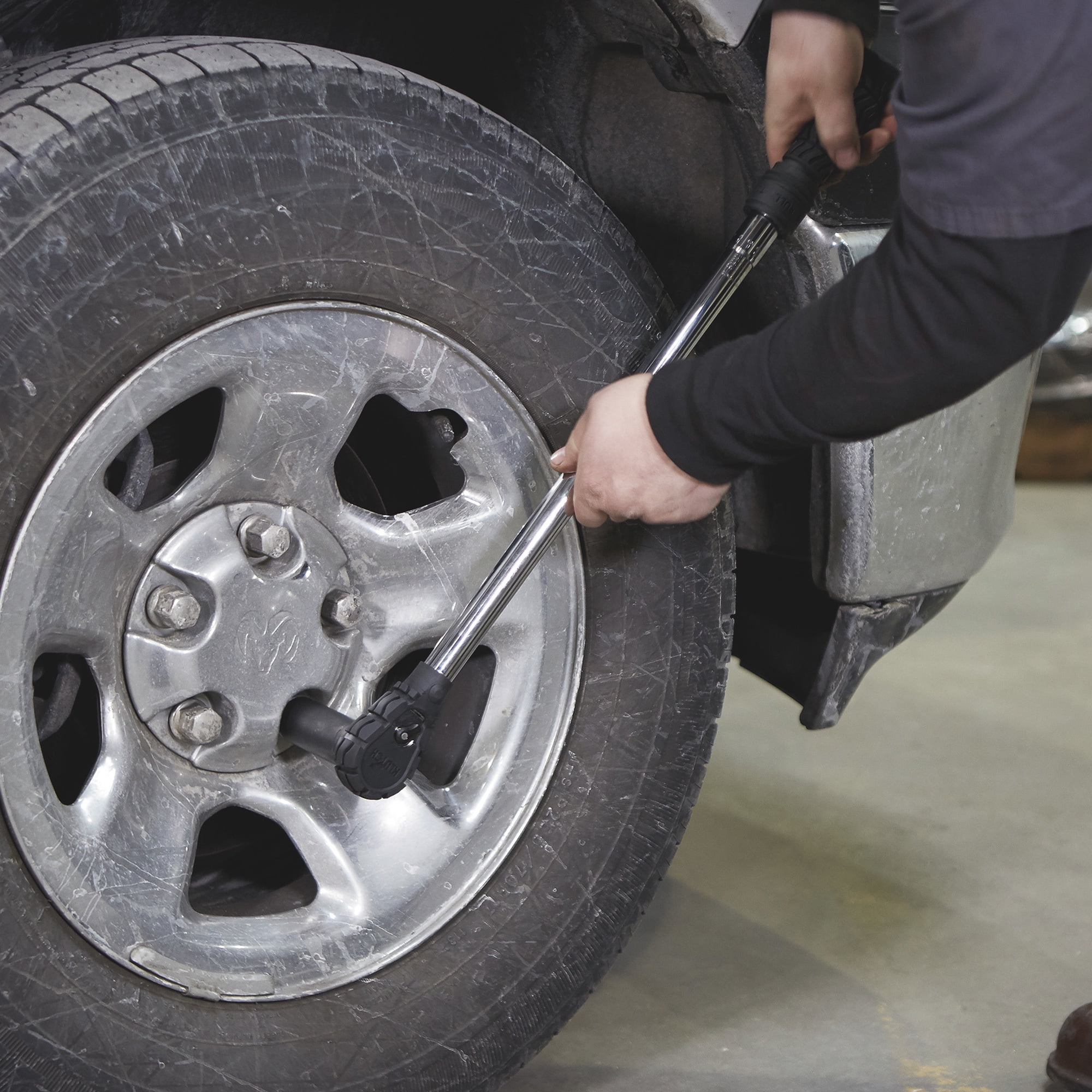 Klutch Torque Wrench, 1/2in. Drive, 30–250 ft./lbs. Max.