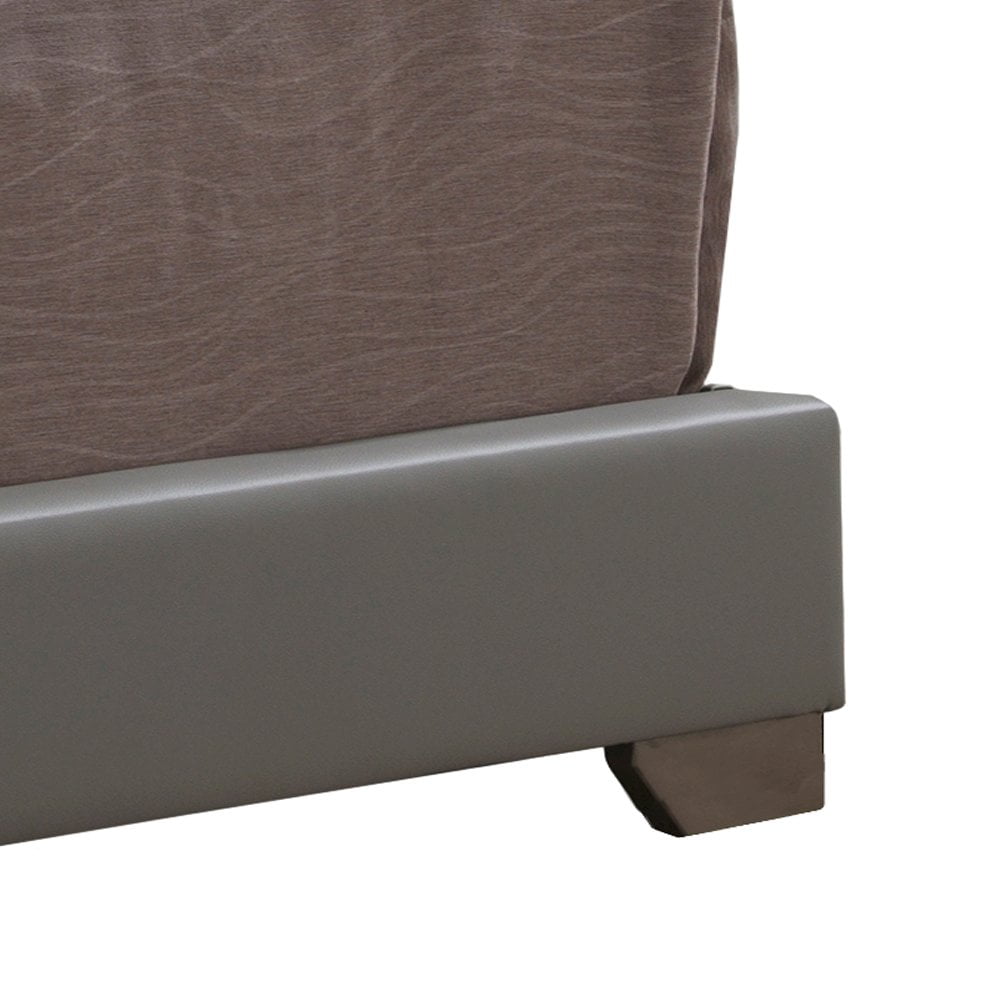Glory Furniture Aaron Full Bed in Light Grey Color