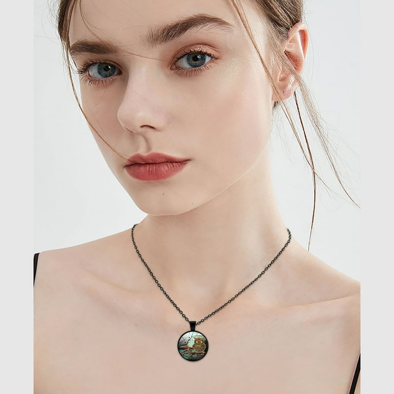 Necklaces to get your girlfriend deals